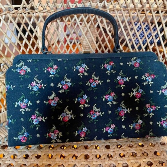 Black FLORAL 1960s PURSE and KITTEN HEELS 7N - Picture 2 of 10